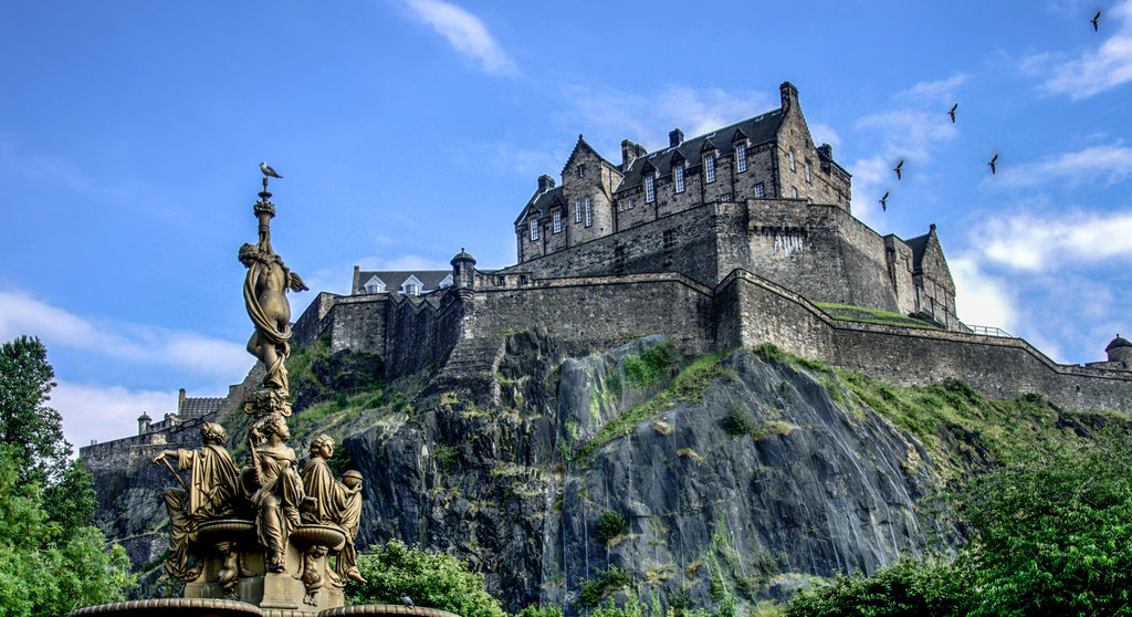 Edinburgh Castle | The Scottish Capital’s Imposing Fortress