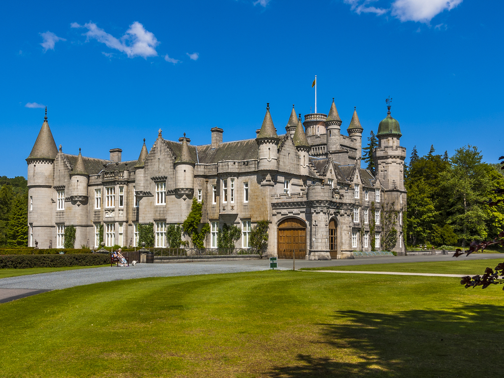 Balmoral Castle | The Royal Family’s Spectacular Summer Home